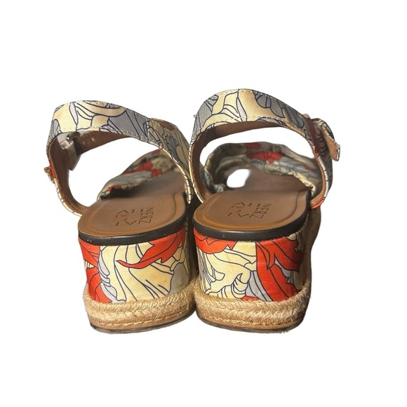 Naturalizer Platform Floral Sandals Size 9 - Picture 8 of 12